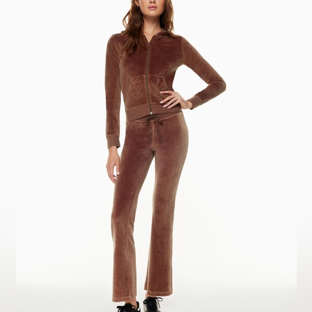 Aritzia Sunday‎ Best Kiera Pant in Brown size XS Flare Velour Velvet
